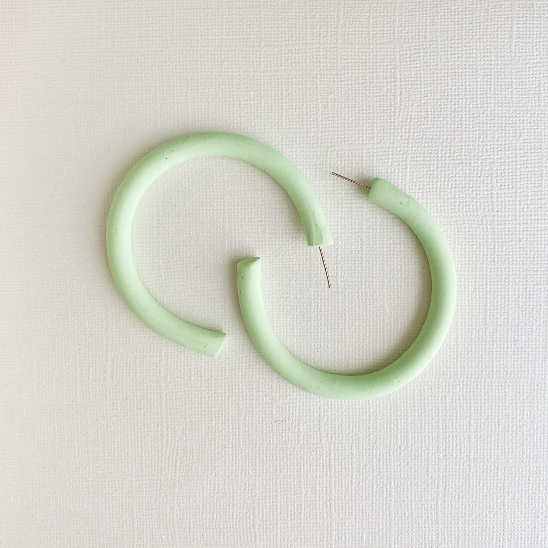 Hue Hoop Earring | Speckled Key Lime