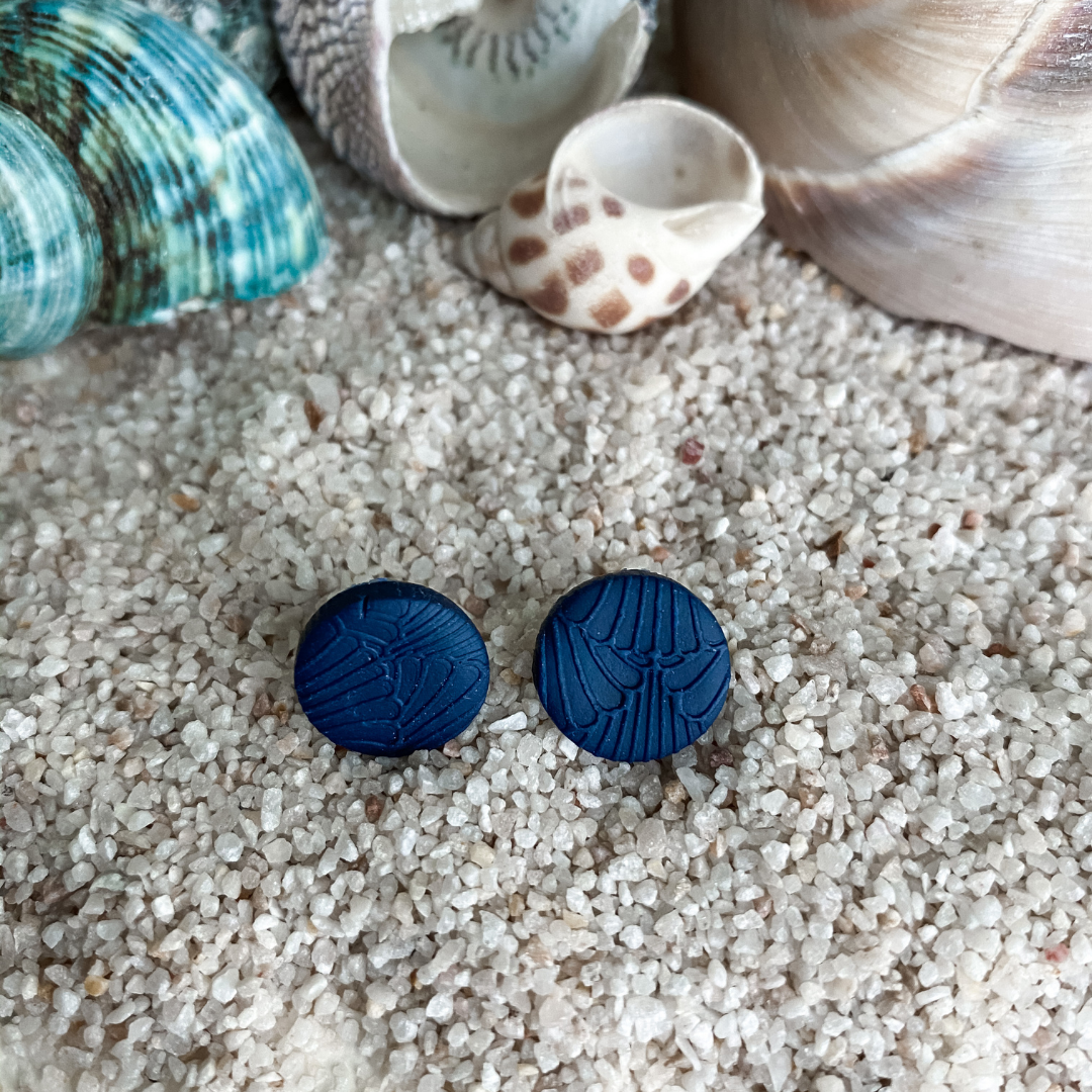 Round Sweetheart Stud - Navy